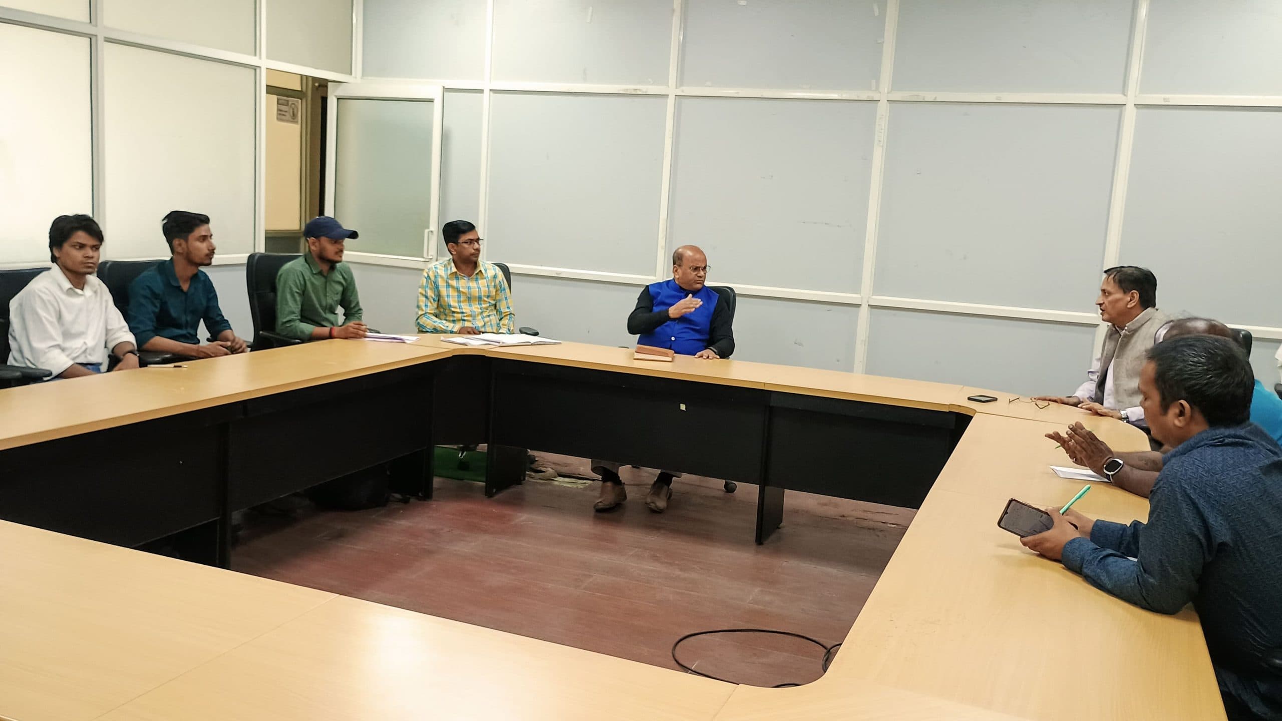 विश्वविद्यालय के जमीन तथा पोस्ट क्रिएशन को लेकर हुयी चर्चा