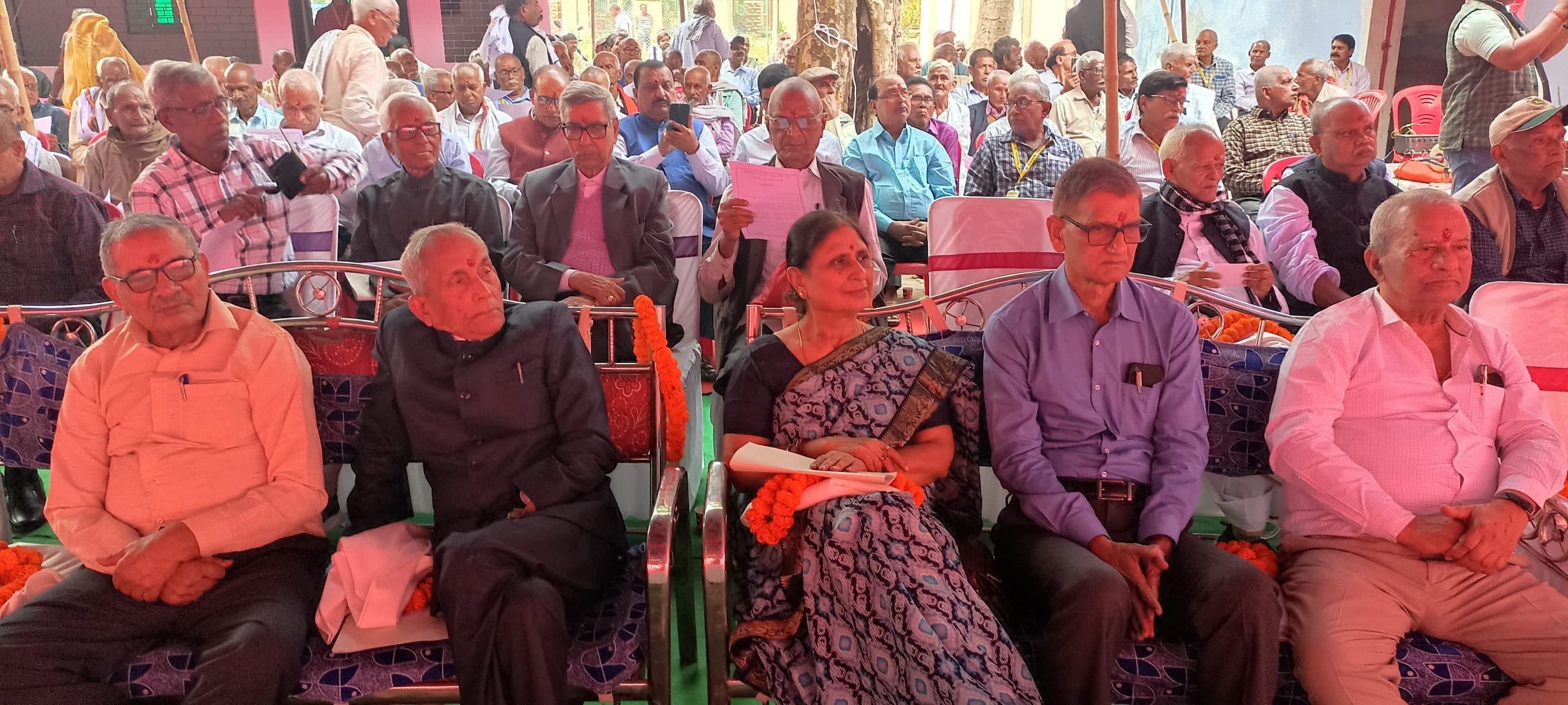 पेंशनरों की मौलिक बातों को तरजीह : कुलपति