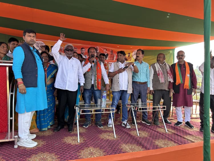 Giridih news :एनडीए की सरकार बनते ही घुसपैठियों को दिखाया जायेगा बाहर का रास्ता : चंपाई