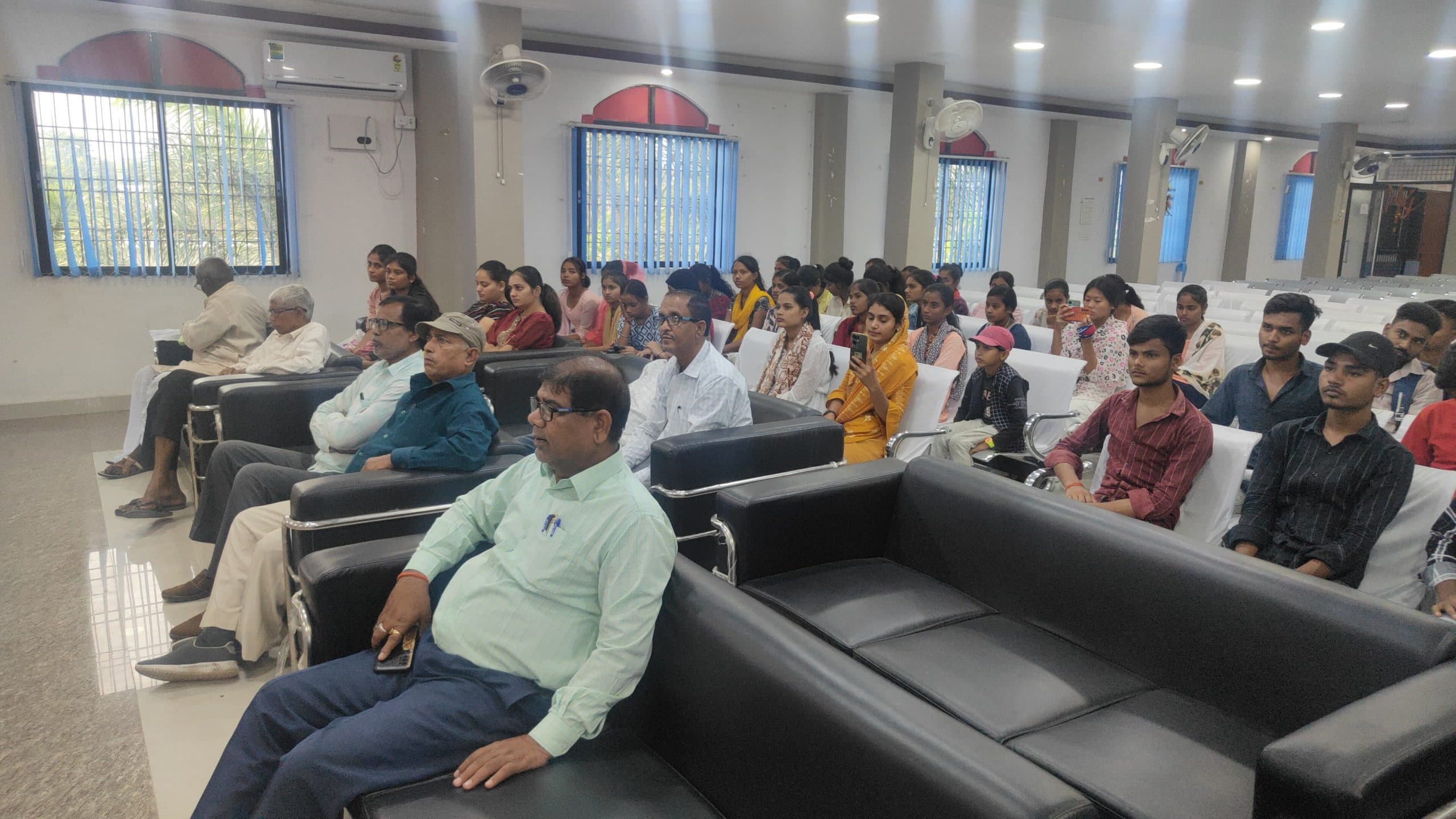 राष्ट्र की विकास को ले सभी को एक सूत्र में बांधना आवश्यक : प्राचार्य