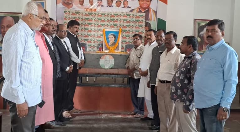 दिवस विशेष पर कांग्रेस नेताओं ने इन्दिरा गांधी को किया नमन