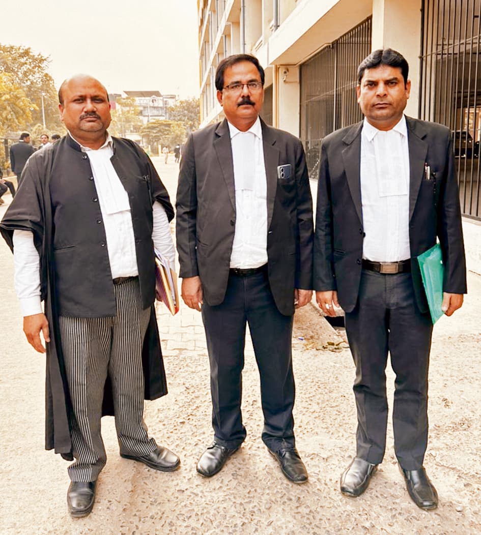 Gopalganj News : राजेंद्र स्टैंड बस स्टैंड की जमीन के फर्जीवाड़े में सीओ, सीआइ, राजस्व कर्मी की जमानत पर आदेश सुरक्षित