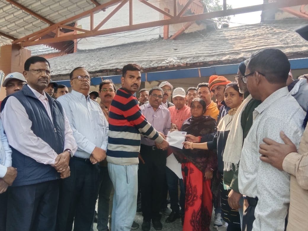 BOKARO NEWS : ब्रेक फेल होने से हॉलपैक दुर्घटनाग्रस्त, ऑपरेटर की मौत