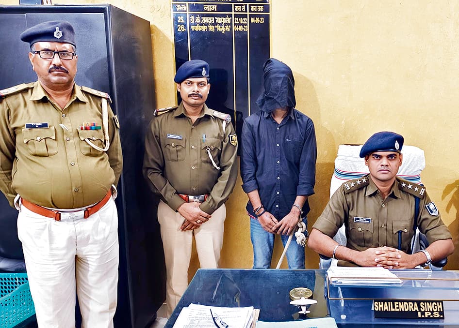 Gaya News : पेशी के दौरान फोटो खां पर हमले के मामले में इनामी रजनीश यादव धराया