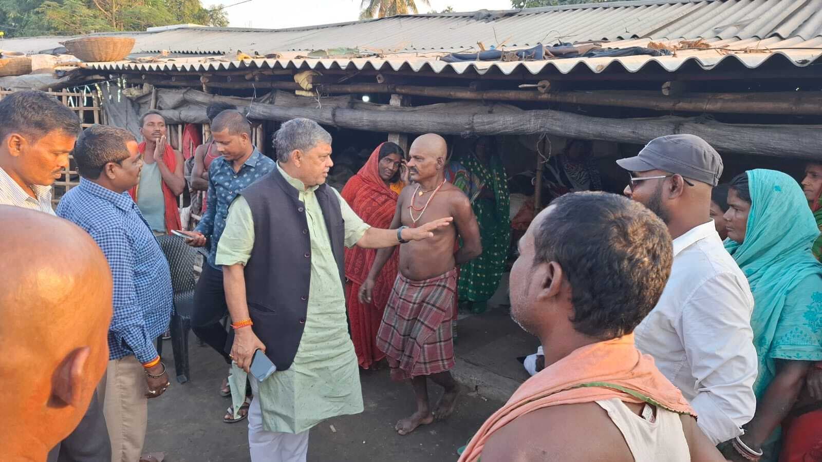 सड़क के निर्माण से आम लोगों का आवागमन होगा सुगम : खेमका