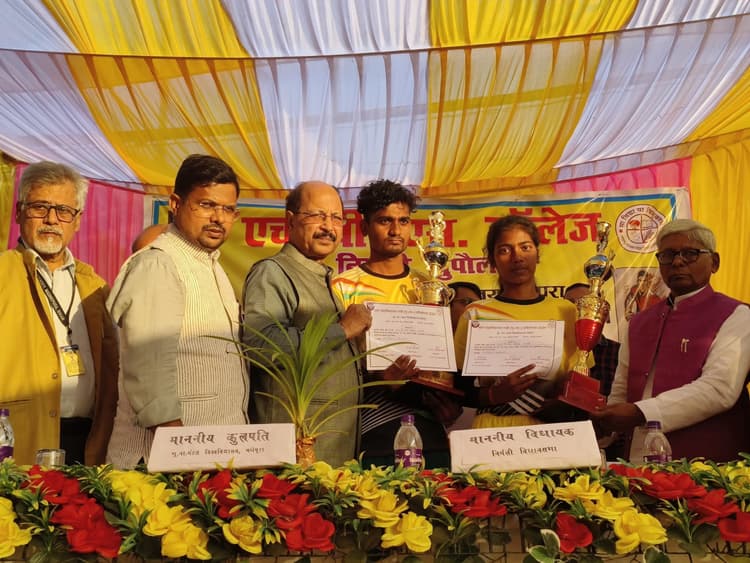 दो दिवसीय रग्बी प्रतियोगिता का हुआ समापन, बीएसएस कॉलेज सुपौल की महिला व पुरुष टीम रही विजेता