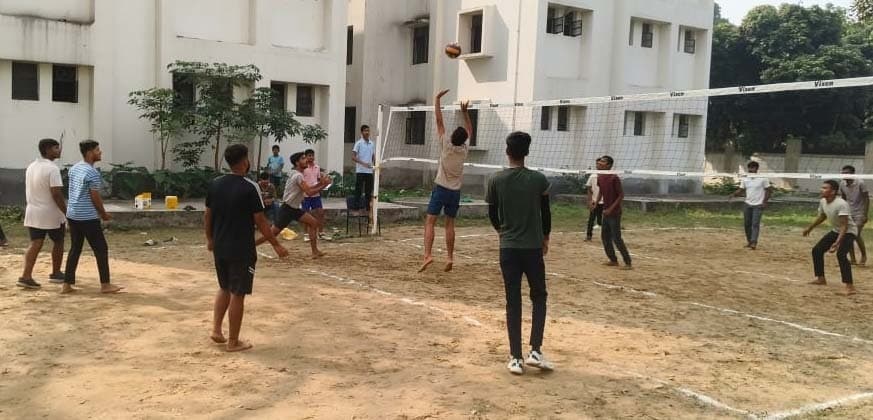 राजकीय पॉलिटेक्निक में उमंग 2024-25 में  वाॅलीबॉल  में मैकेनिकल विजेता,  इलेक्ट्रिकल उपविजेता