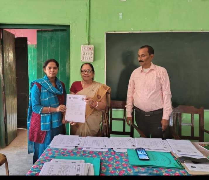 बहादुरगंज प्रखंड में परीक्षा पास 273 शिक्षक-शिक्षिकाओं को दिया गया नियुक्ति पत्र