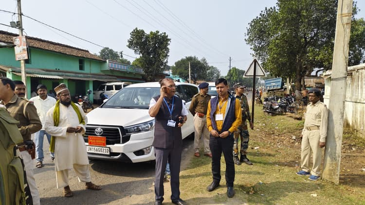 पालोजोरी के बहादुरपुर बूथ पर डेढ़ घंटे तक बाधित रहा मतदान