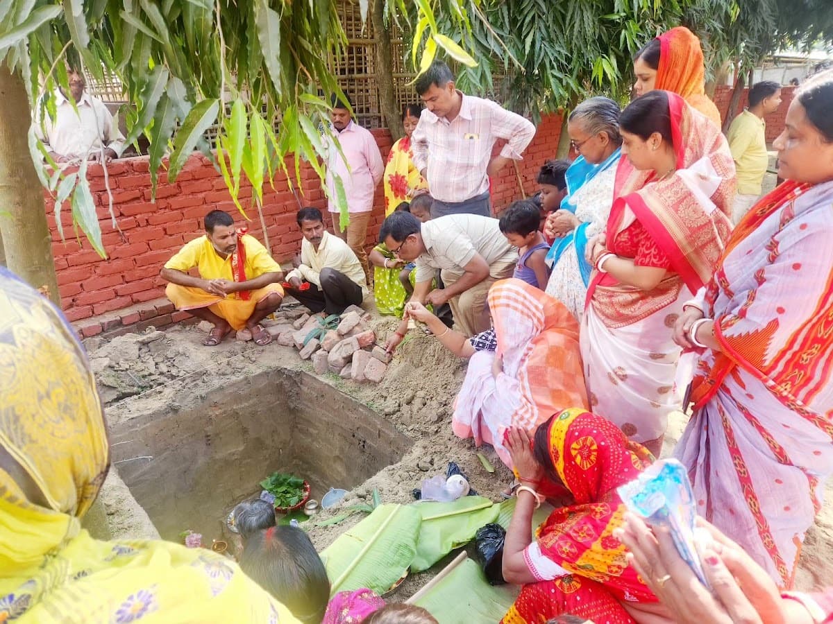 नानकार टोला में शिव मंदिर की रखी गयी आधारशिला