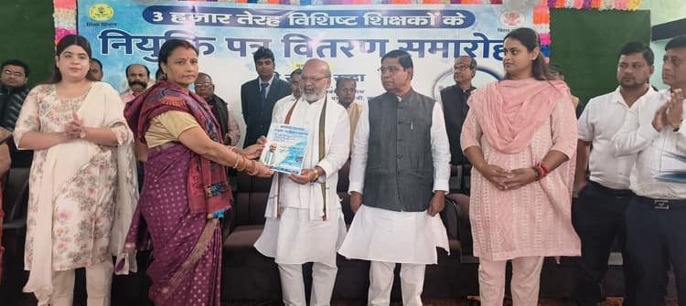 सक्षमता उत्तीर्ण शिक्षक अपने-अपने विद्यालय में ही बने रहेंगे-रत्नेश सदा