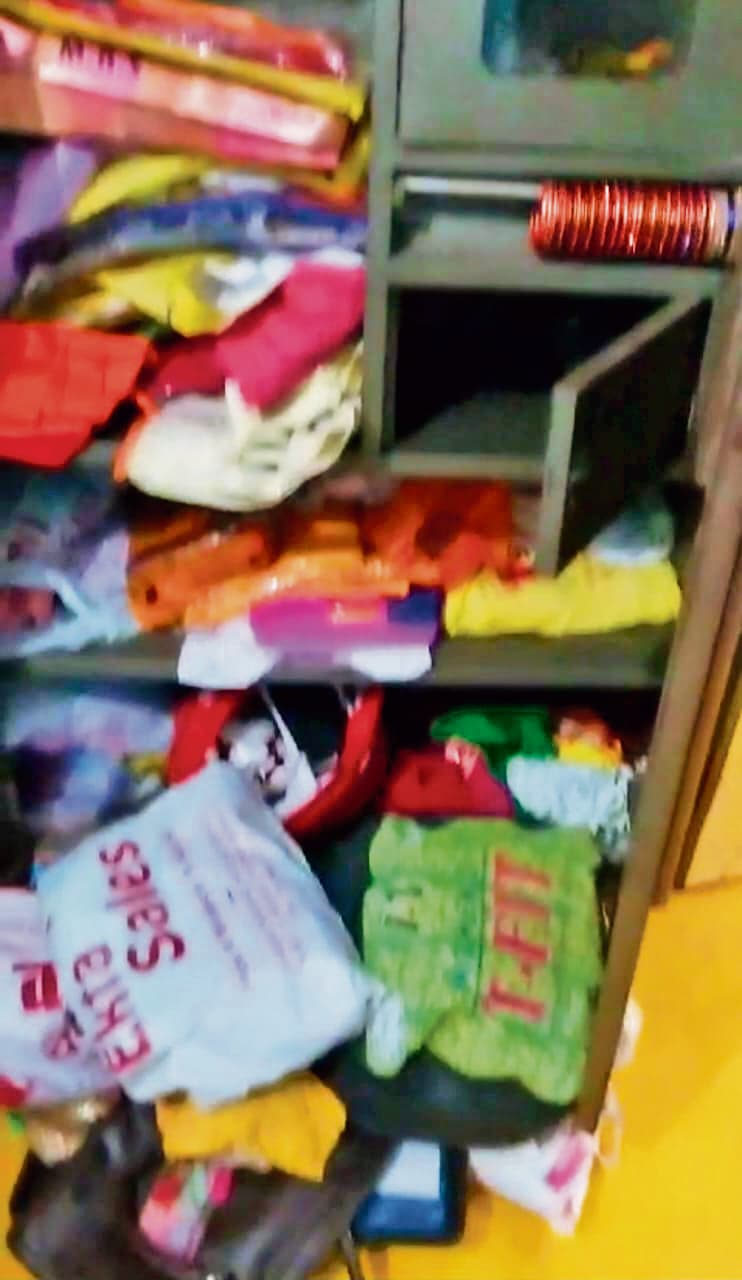 hajipur news. 32 हजार नकद समेत छह लाख की संपत्ति की चोरी