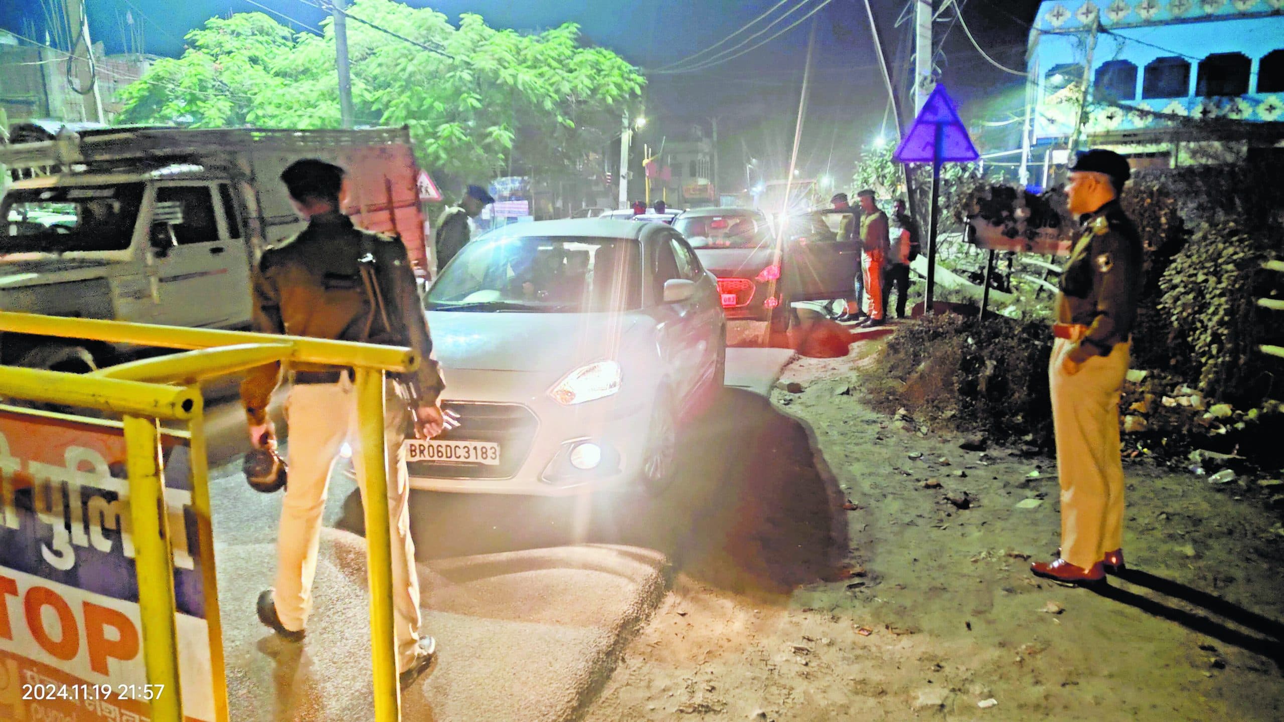 hajipur news. अभियान में 16 आरोपित गिरफ्तार, दो कट्टे व चार कारतूस बरामद