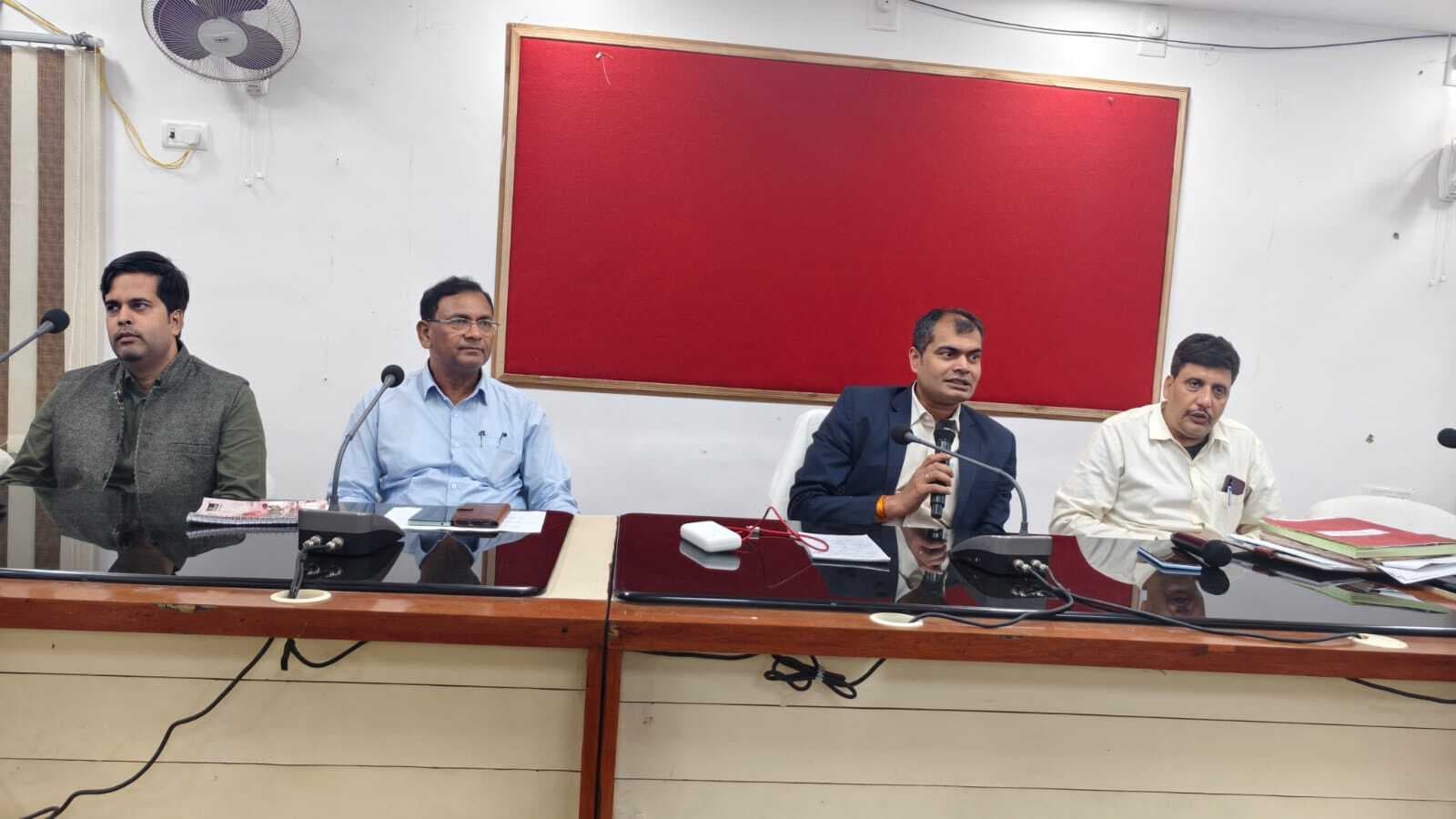 आयुष्मान कार्ड बनाने के लिए जिले में 10 दिसंबर तक चलेगा विशेष अभियान