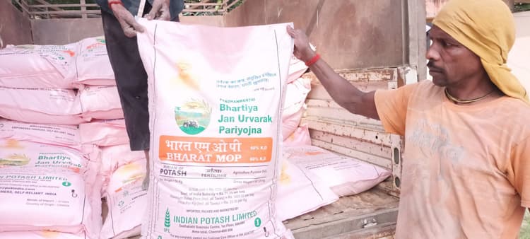 नमक से नकली पोटाश बनाने में बड़ी मछली पकड़ने को पुलिस ने फैलाया जाल