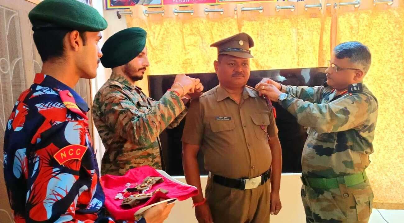 समारोह आयोजित कर गौतम कुमार को लगाया गया मेजर का रैंक
