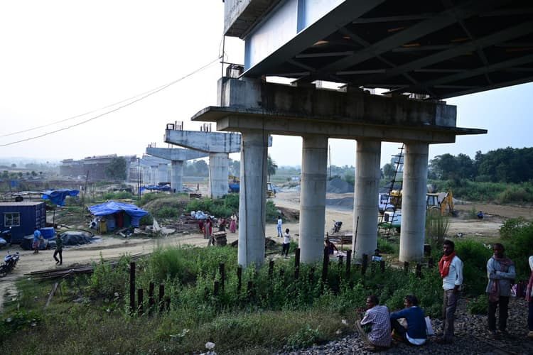 नवाडीह आरओबी का काम अब भी 40 फीसदी अधूरा