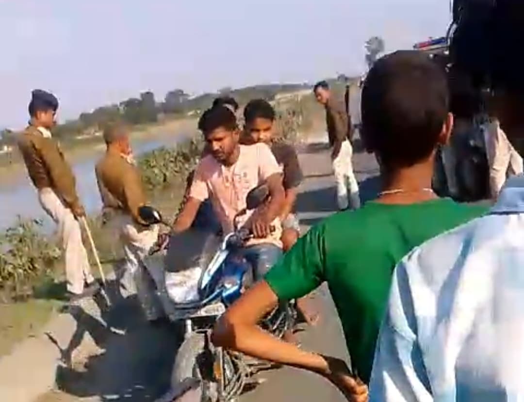 महिला फाइनेंस कर्मी से 63 हजार की लूट