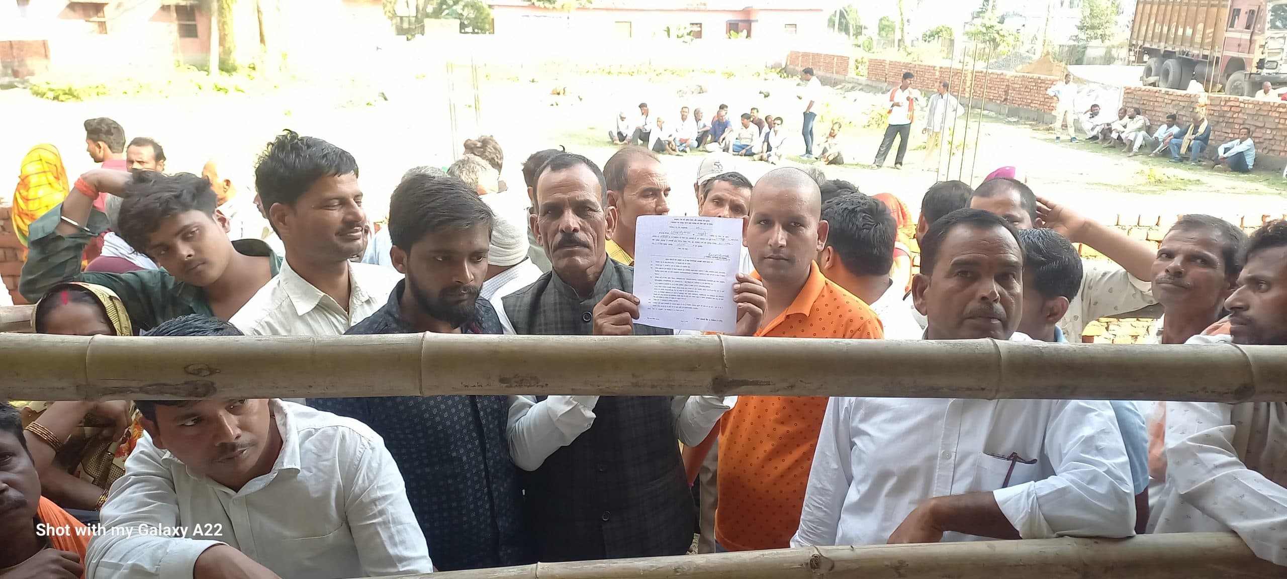 नामांकन के अंतिम दिन 205 अभ्यर्थियों ने भरा पर्चा