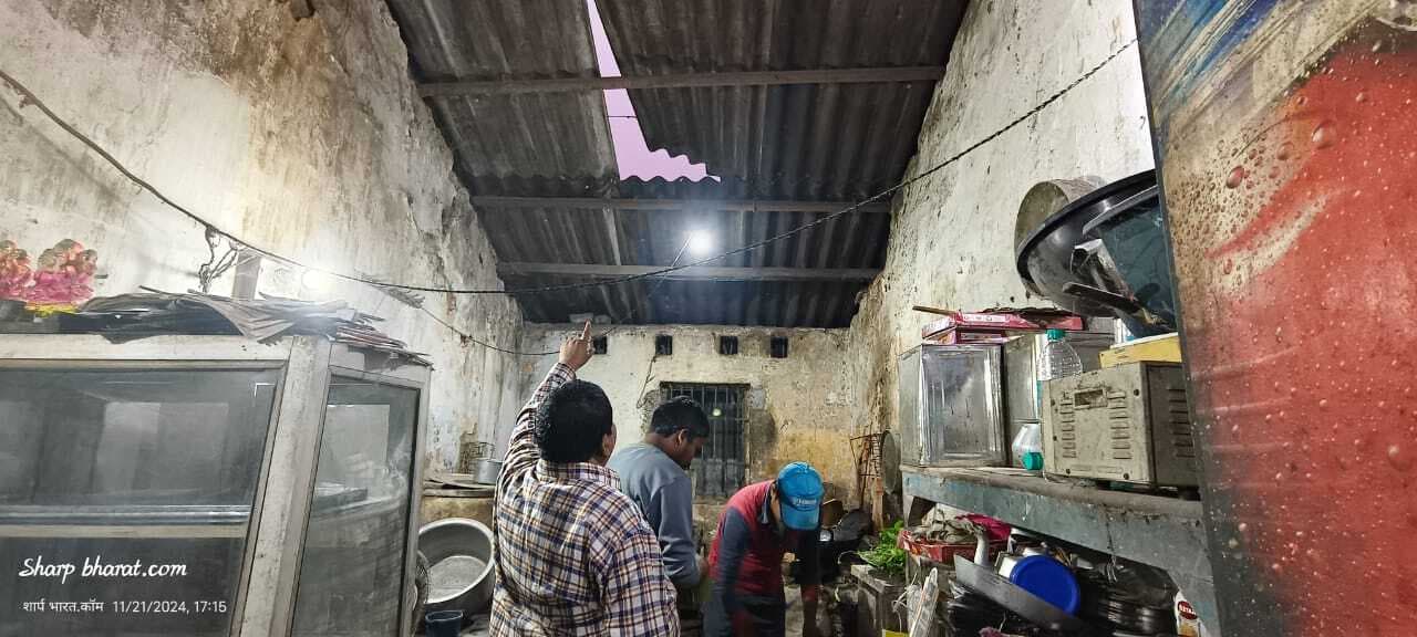 परसुडीह : होटल का छप्पर काट कर नकद की चोरी