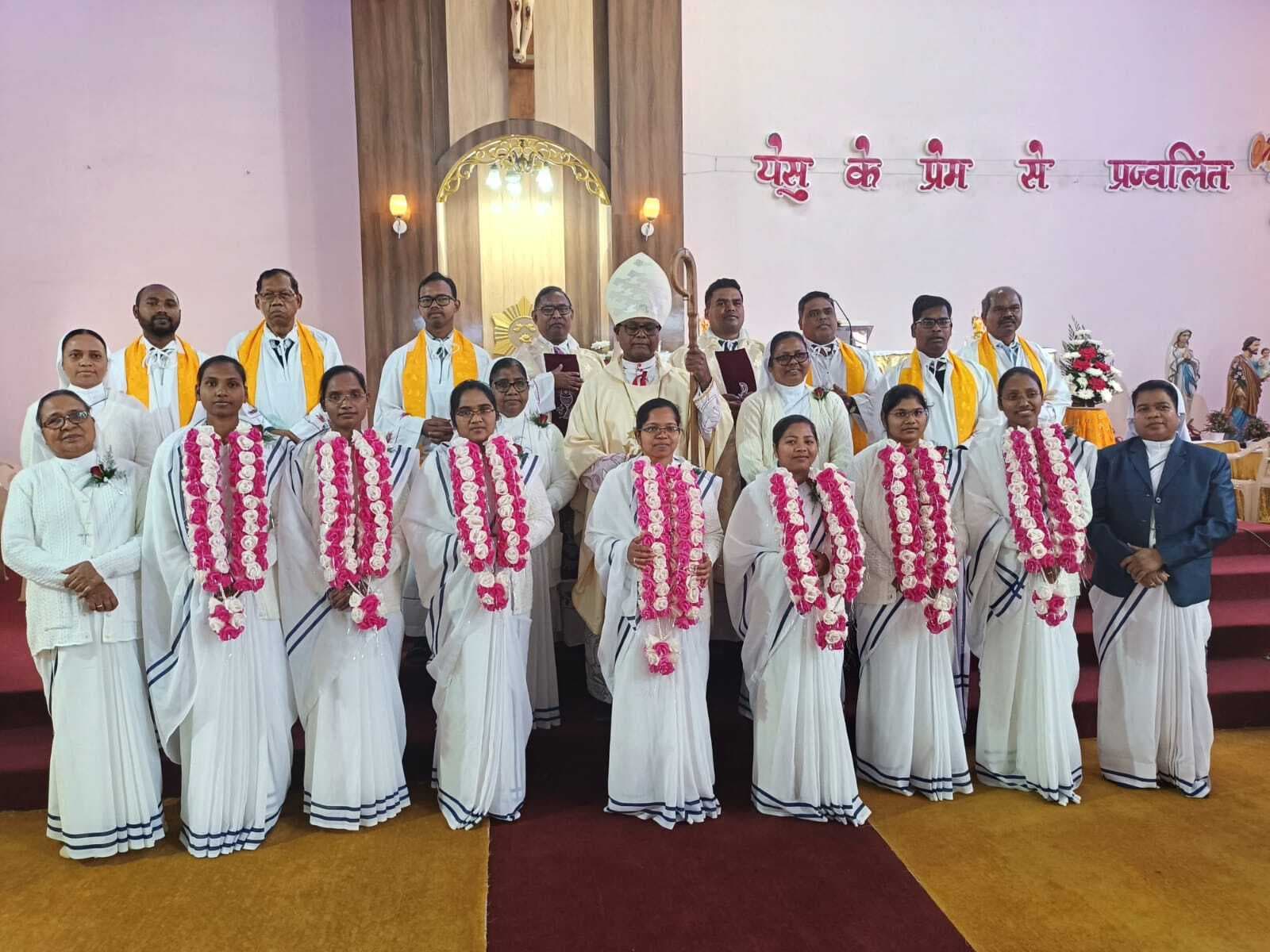 ranchi news : गरीबों और जरूरतमंदों के लिए जीवन समर्पित करें : आर्चबिशप