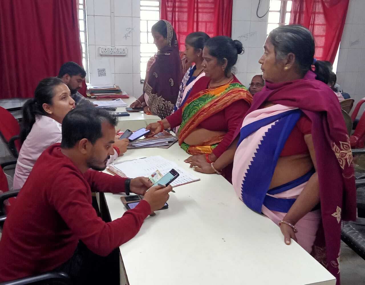 आयुष्मान कार्ड बनाने को लेकर आशा को मिला प्रशिक्षण