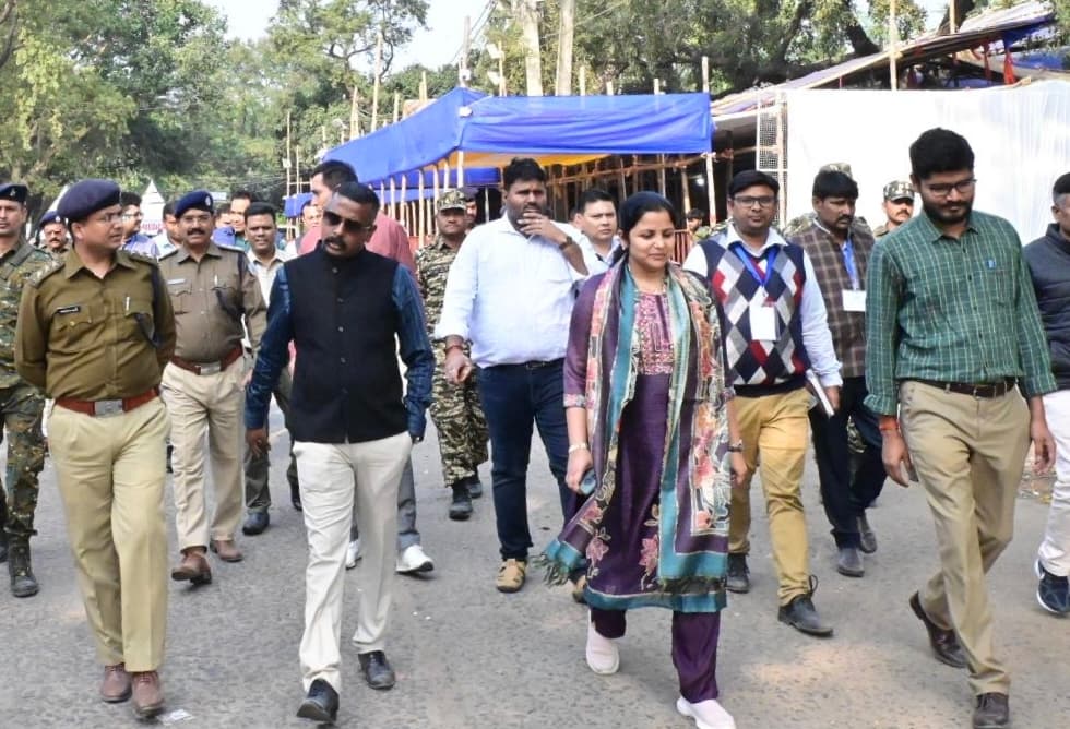 DHANBAD NEWS : मीडियाकर्मी समाहरणालय परिसर में करेंगे वाहनों की पार्किंग, डीसी ऑफिस से कृषि बाजार तक चलेगी रिंग बस