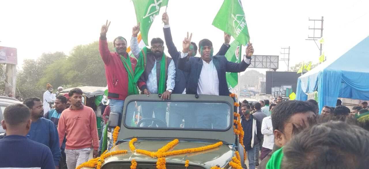 विकास कुमार की जीत पर बुंडू में निकाला विजय जुलूस