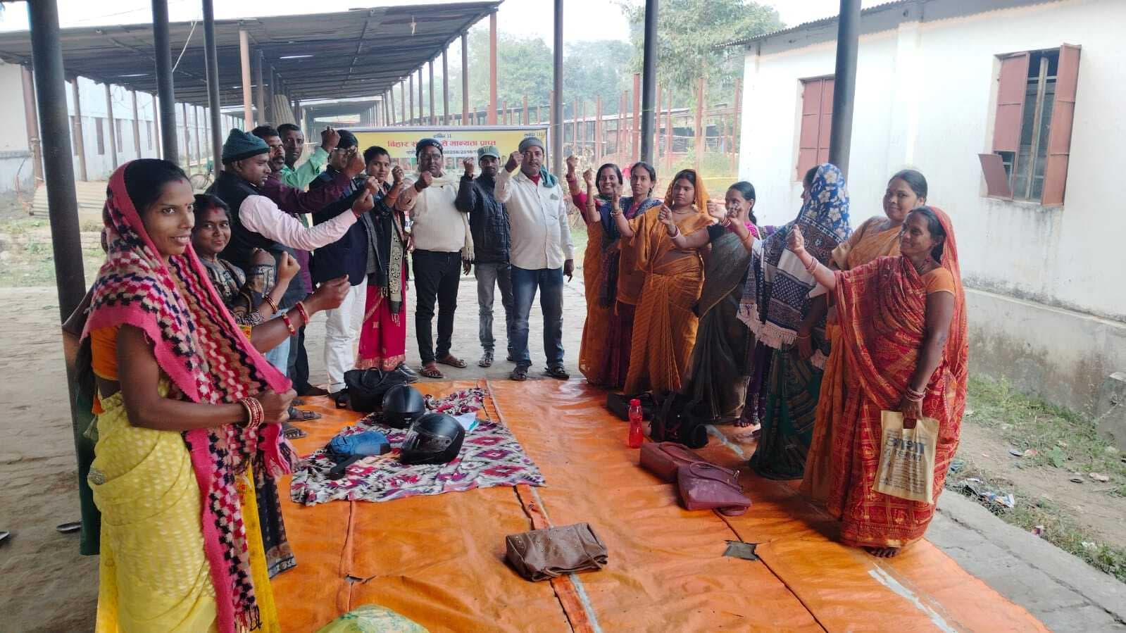 जीविका संघ की बैठक में सर्वसम्मति से मनोज हाजरा बने जिलाध्यक्ष व मनीष बने सचिव