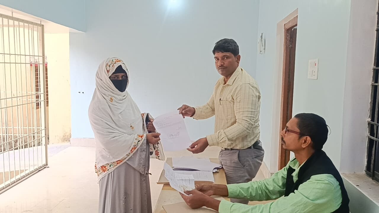 मैदान में डटे उम्मीदवारों को आवंटित हुआ चुनाव चिन्ह