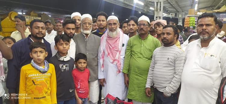 हाजियों का जत्था मक्का मदीना रवाना