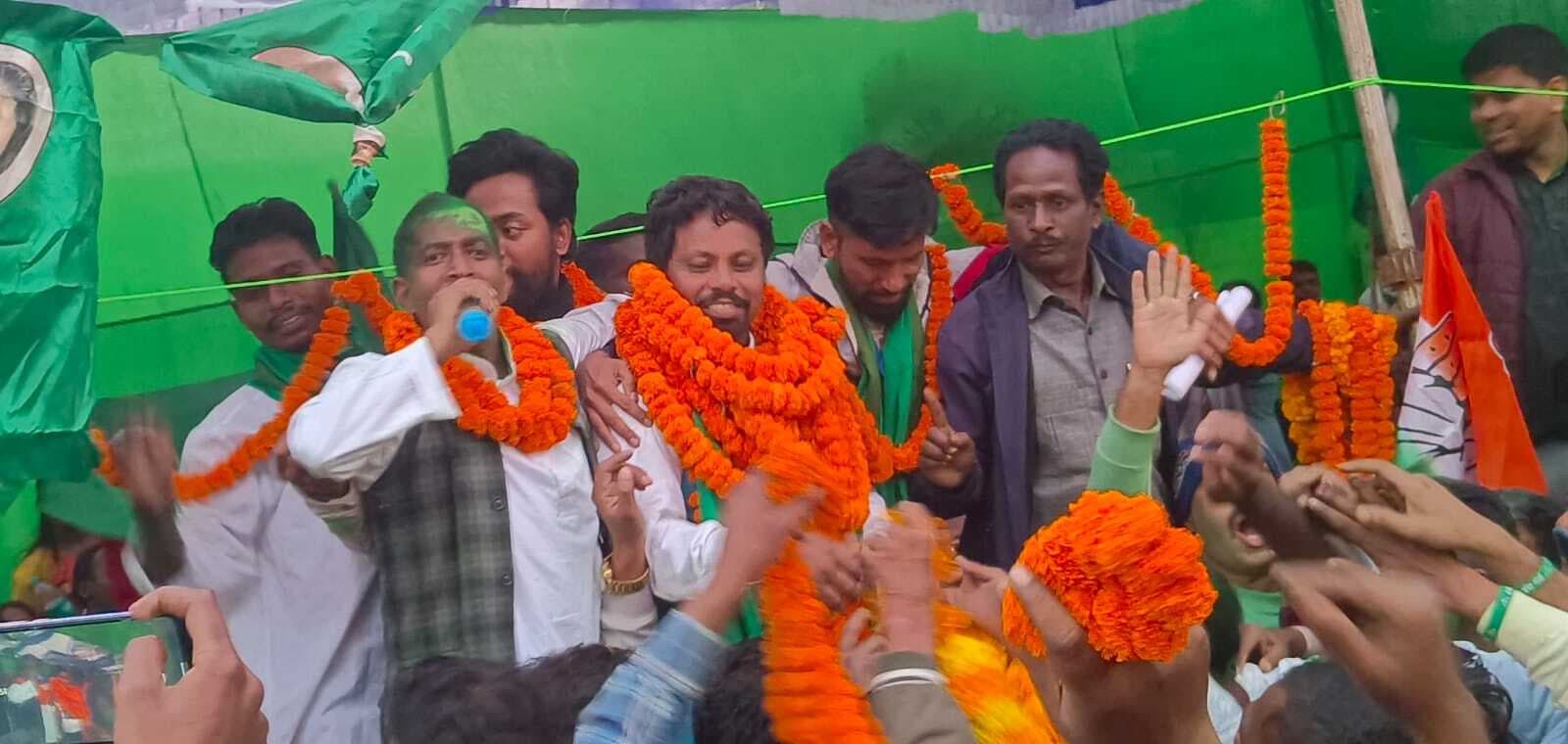 पहले ही राउंड से बढ़त बनाये रखे राम सूर्या मुंडा