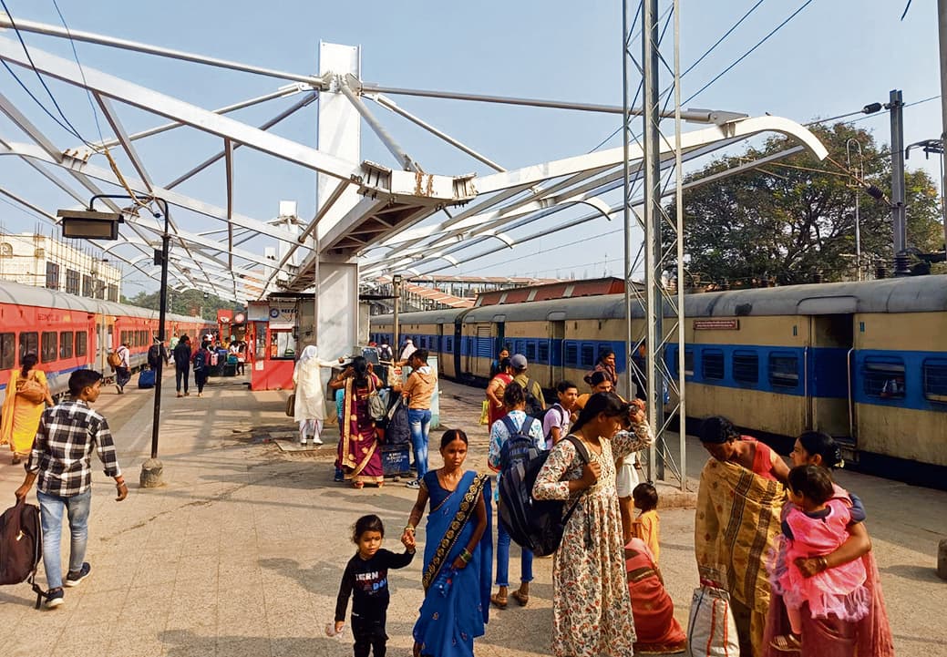 Gaya News : आज से गया जंक्शन पर बदलेगा टाइम-टेबुल, 18 ट्रेनें रहेंगी रद्द