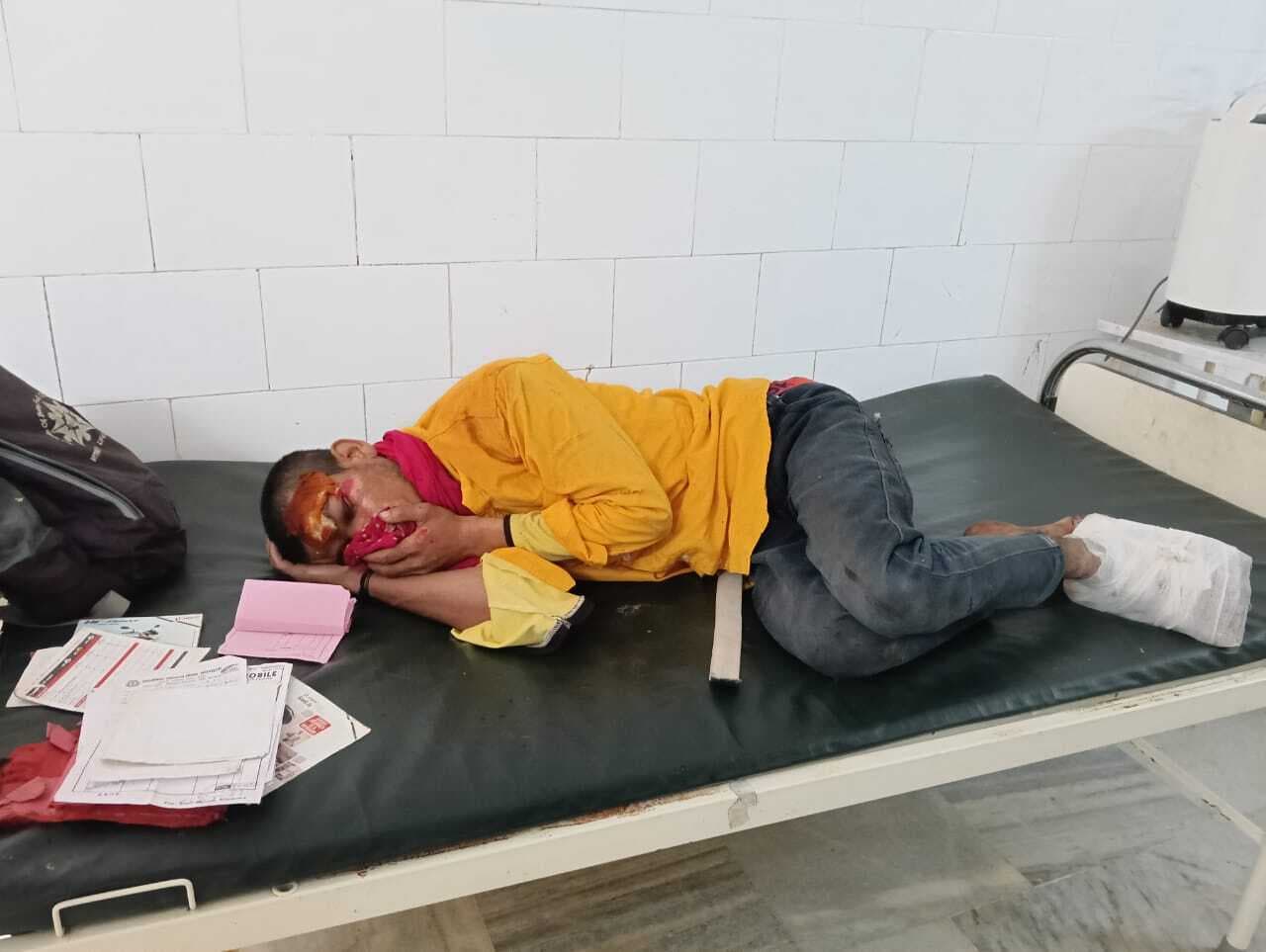 हादसा. ट्रक के धक्के से बाइक सवार युवक की मौत, दूसरा गंभीर