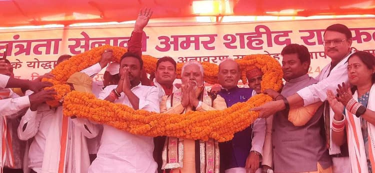 शहीद रामफल मंडल की प्रतिमा का किया अनावरण, भारत रत्न देने की उठी मांग