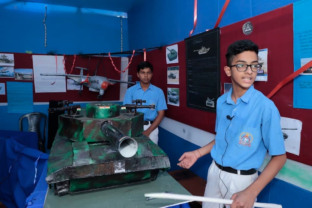 पूर्ववर्ती छात्रों ने 12 रनों से जीता क्रिकेट मैच, सांस्कृतिक कार्यक्रम में गीत-संगीत ने मोहा लोगों का मन