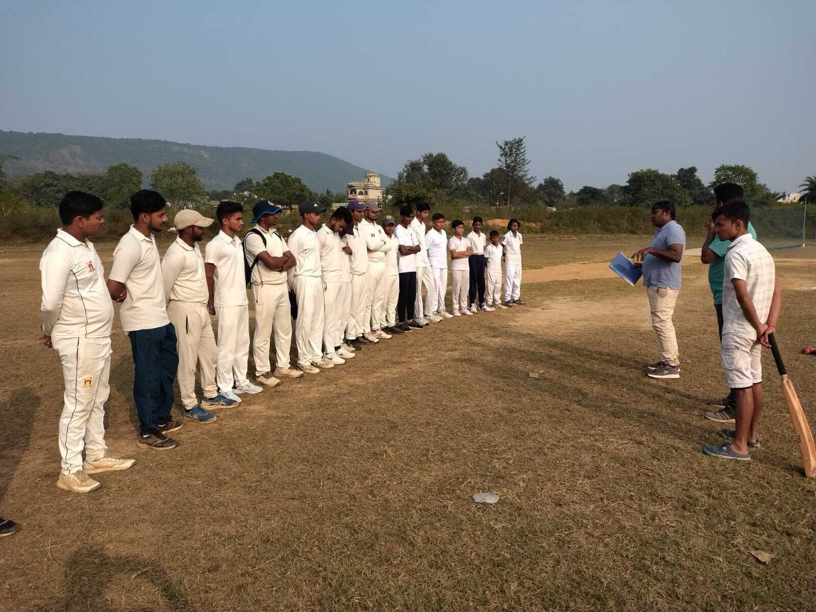 करनडीह ब्लॉक क्रिकेट टीम का सलेक्शन ट्रायल आयोजित