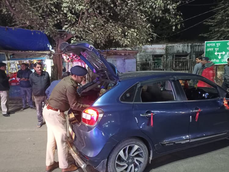 पुलिस ने शहर में चलाया सघन वाहन चेंकिंग अभियान