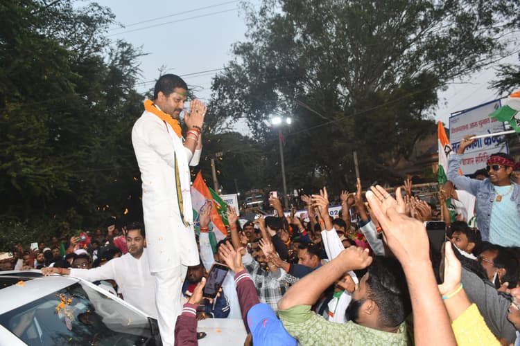 BOKARO NEWS : बेरमो से कांग्रेस की जीत, मनी होली और दिवाली