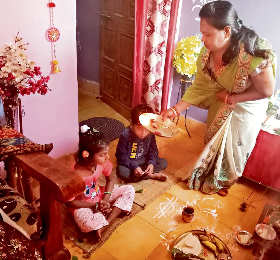 Rourkela News: प्रथमाष्टमी पर माताओं ने की ज्येष्ठ संतान की वंदना, सुख-समृद्धि का दिया आशीर्वाद