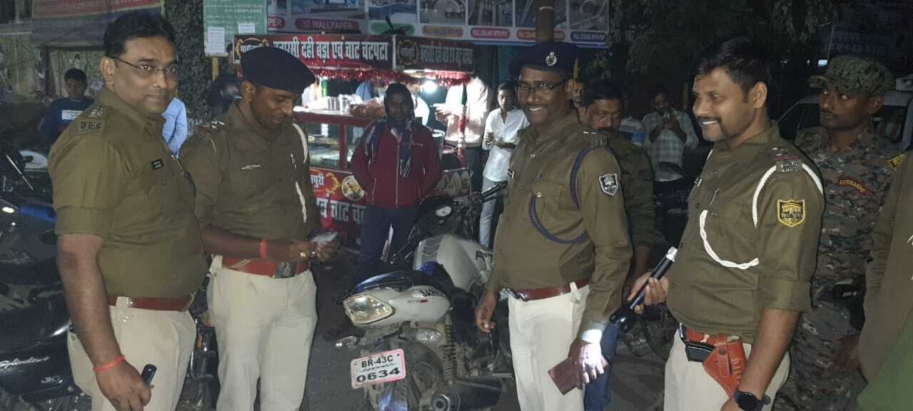 विशेष सघन वाहन जांच में दर्जनों से वसूला जुर्माना