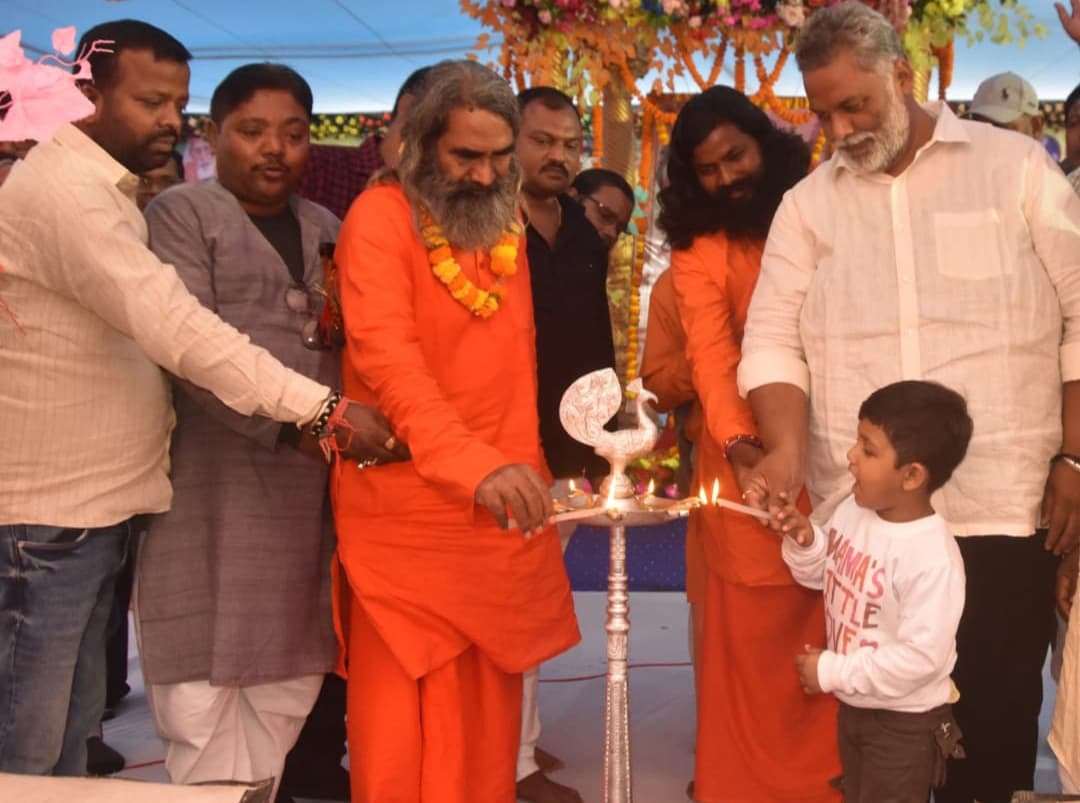 भक्त को निश्चल भाव से भगवान की भक्ति करनी चाहिए और सब कुछ उनपर छोड़ देना चाहिए : पप्पू यादव