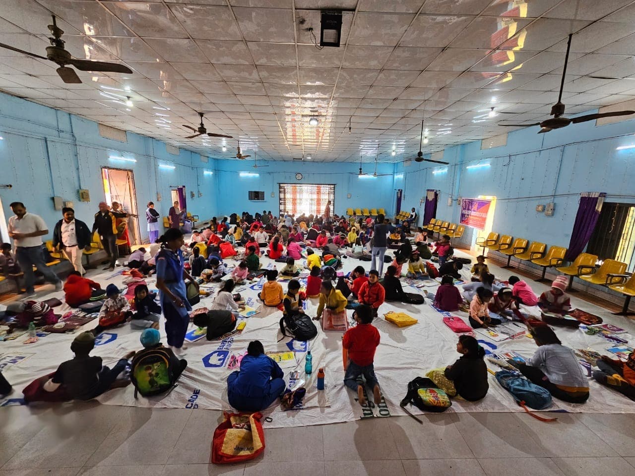 चित्रकला प्रतियोगिता में बच्चों ने दिखायी प्रतिभा