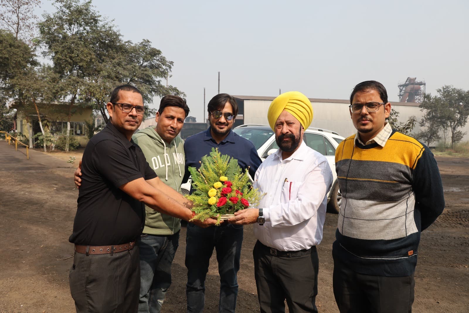 Giridih News: मेगा मेडिकल कैंप का आयोजन, 10 चिकित्सकों ने किया 500 मरीजों का इलाज