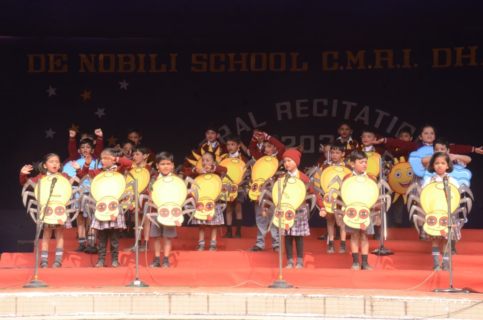 dhanbad news : पैरेंटस् नाइट में बच्चों की शानदार सांस्कृतिक प्रस्तुति से मंत्रमुग्ध हुए अभिभावक