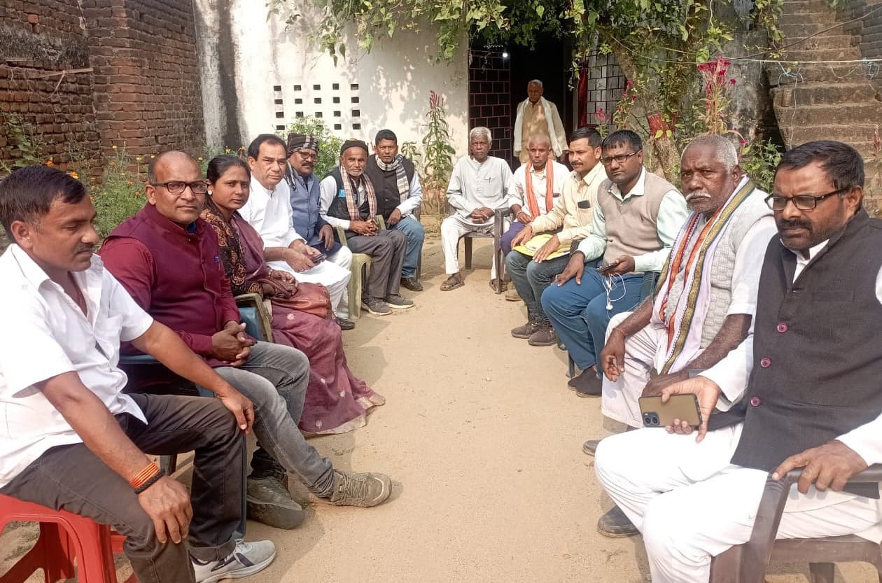 किसानों व आमजनों के मुद्दों को लेकर आज जिला मुख्यालय में प्रदर्शन