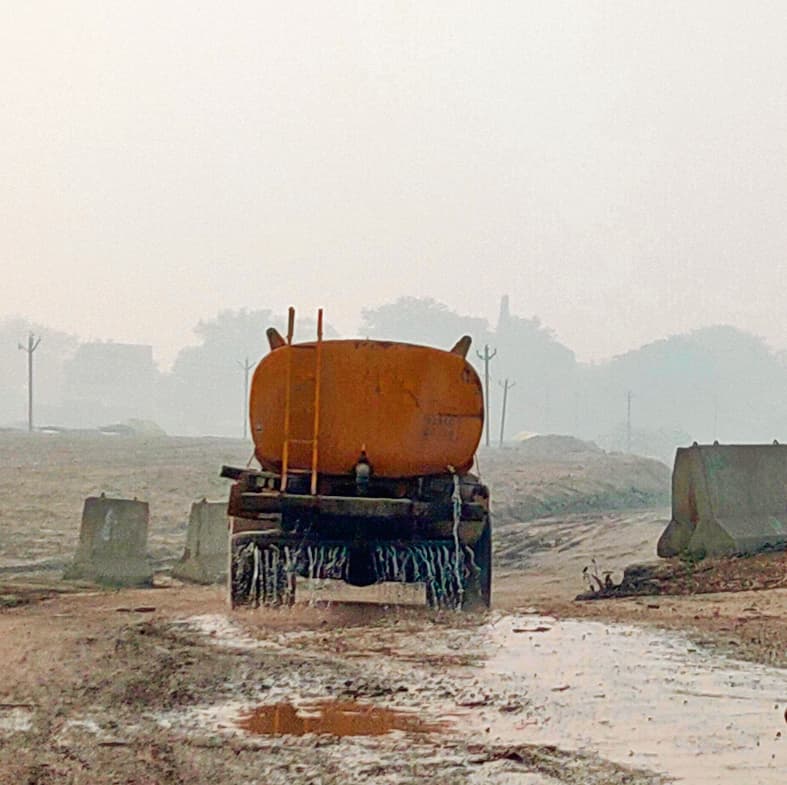 hajipur news. प्रशासन की सख्ती से 10 दिनों में 121 प्वाइंट नीचे आया शहर का एक्यूआइ, पर हवा अब भी खतरनाक