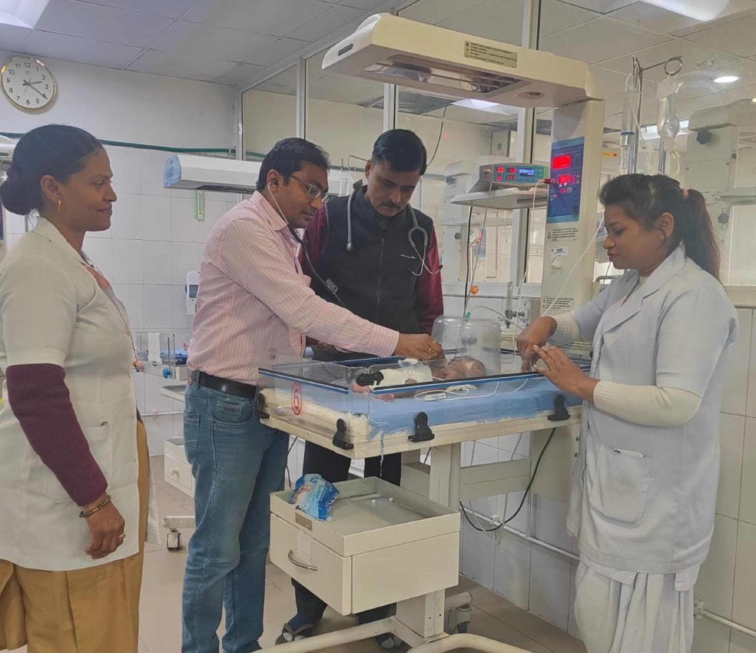 BOKARO NEWS : ठंड का असर : अस्पतालों में बढ़ने लगे सर्दी-खांसी के मरीज