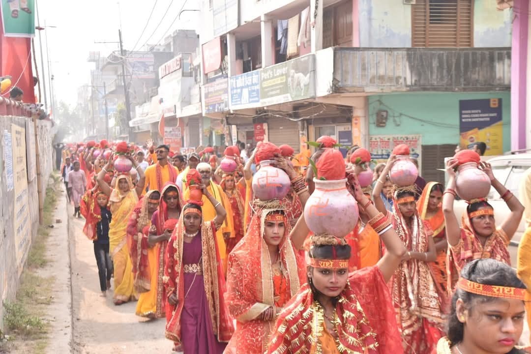कलश शोभायात्रा के साथ श्री श्री 108 विष्णु महायज्ञ सह श्रीमद्भागवत कथा शुरू