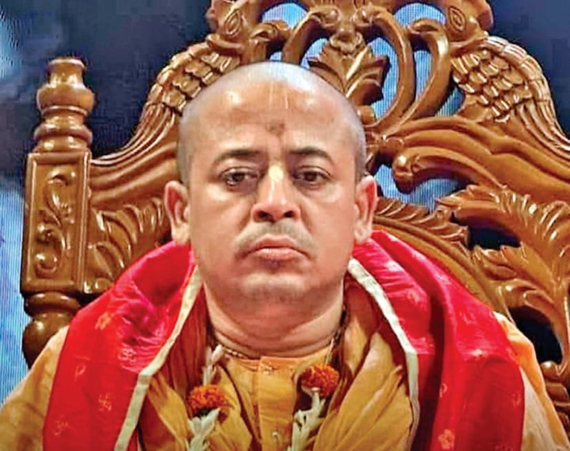 बांग्लादेश में इस्कॉन भक्त व हिंदू समुदाय के नेता चिन्मय कृष्ण दास ब्रह्मचारी गिरफ्तार